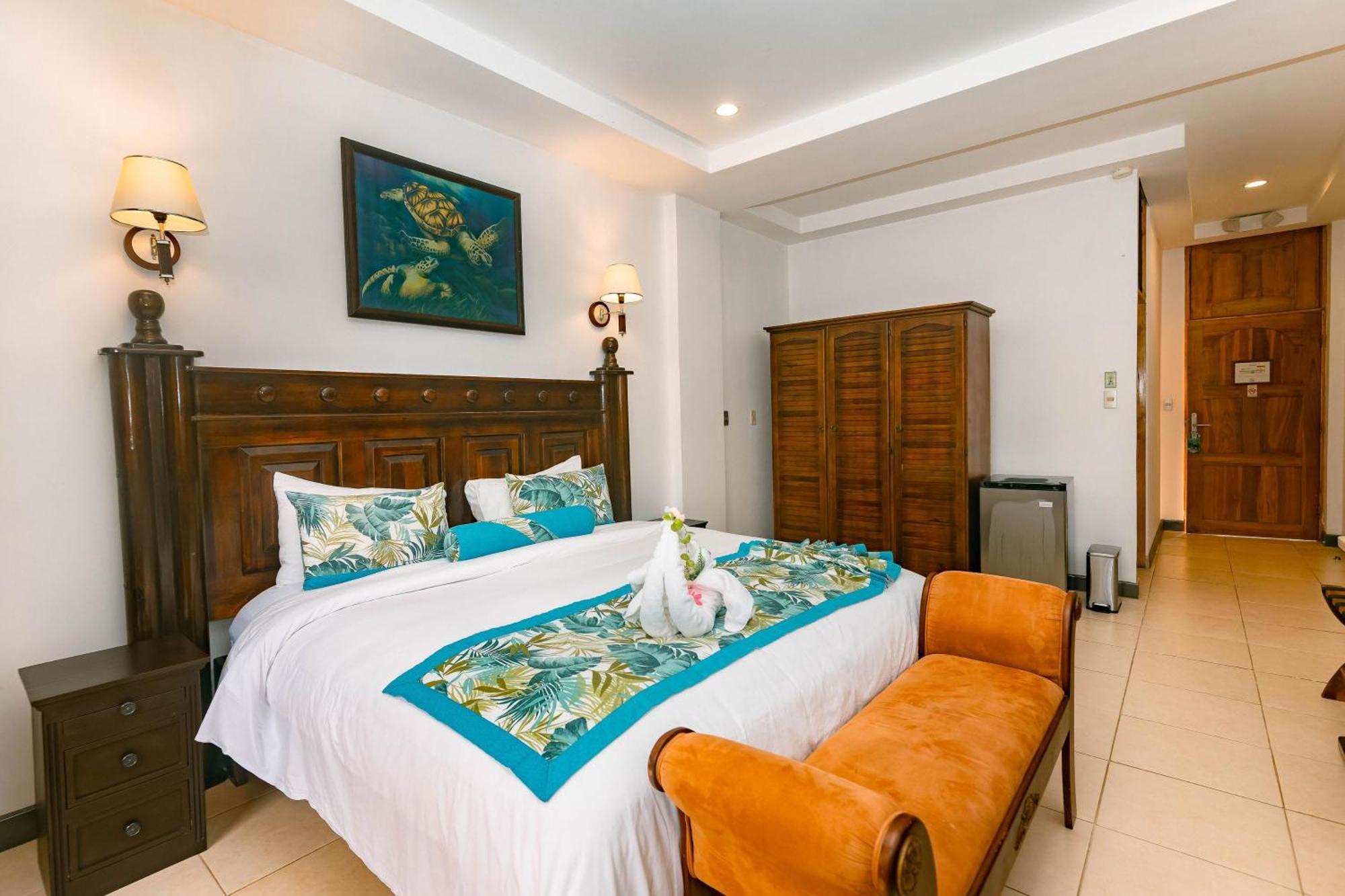 Hotel San Bada Resort & Spa Мануэль-Антонио Экстерьер фото